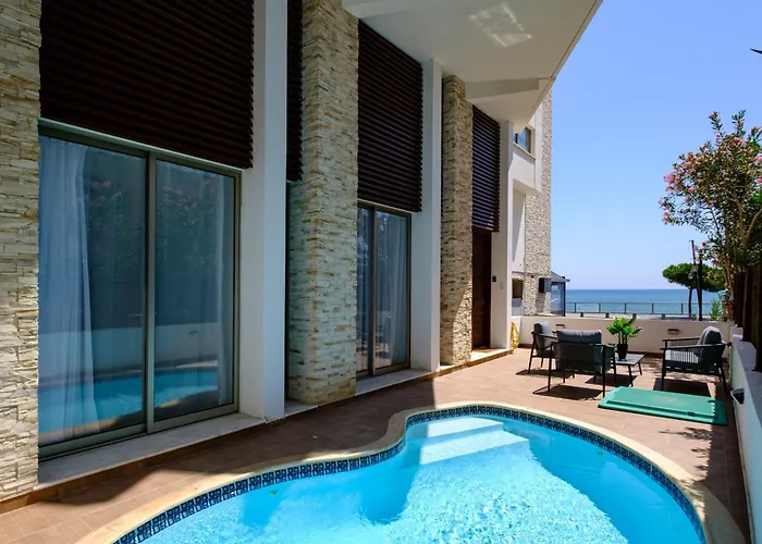 Paradise With Private Pool & Sea View Апартаменты