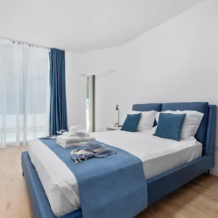 Apartment Paradise With Private Pool & Sea View *