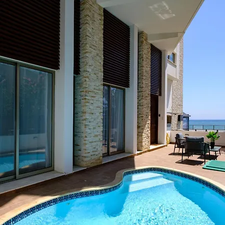 Paradise With Private Pool & Sea View Apartment