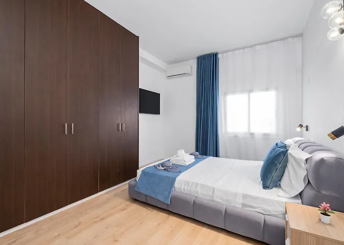 Paradise With Private Pool & Sea View Apartmán *